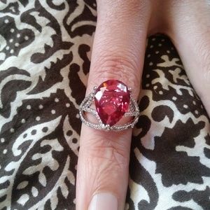 🌺🌺White Sapphire and garnet 14k white gold ring